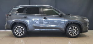suzuki-grand-vitara-hybrid-side-with-360-degree-camera