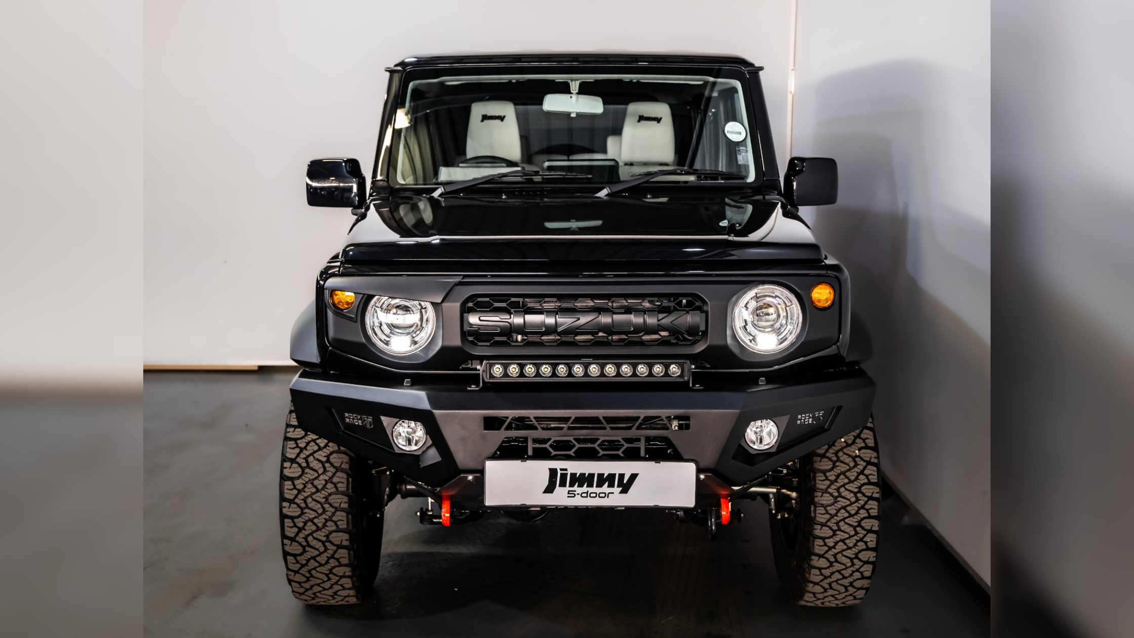 J-Wagon 5 Door Black Front