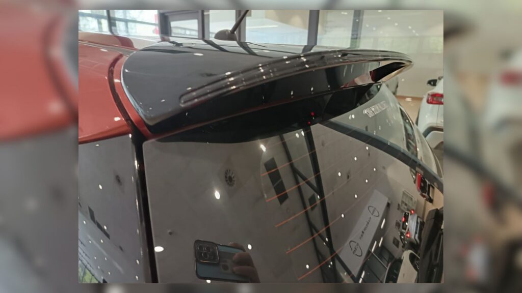 Suzuki Swift Rear Spoiler